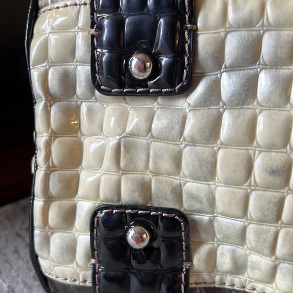 Guess bag - Picture 9 of 16